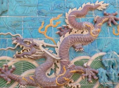 ​梦见龙是什么意思，做梦梦到龙为什么三日不能说破