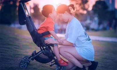 ​孩子哄睡还是自主入睡 家长别太死板 “重心”在娃不在科学育儿