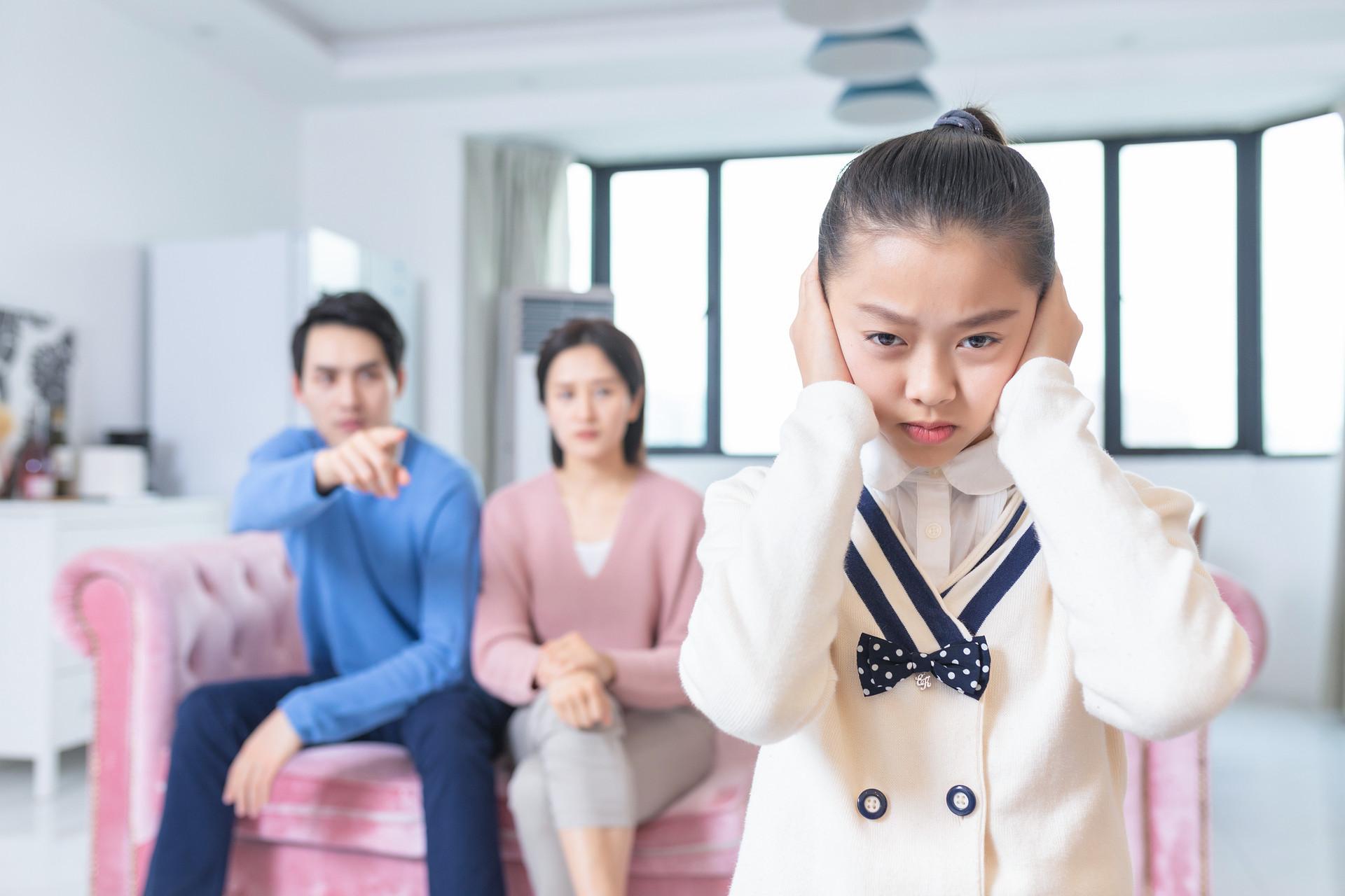 解决孩子沉迷网络游戏的方法孩子沉迷游戏（孩子沉迷网游怎么办）