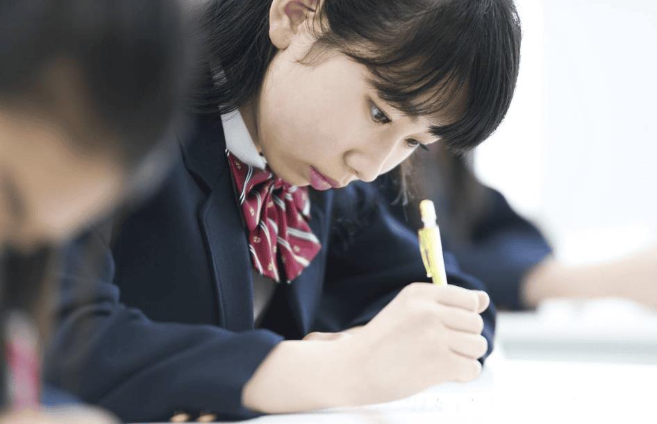 女生理科不好但是我想学理（女生高一理科差但想学理咋办）