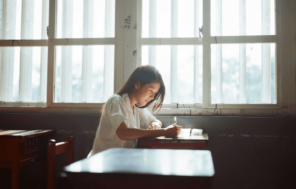 女生理科不好但是我想学理（女生高一理科差但想学理咋办）