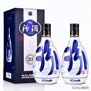​品味青花汾酒：岁月沉淀的醇香之旅