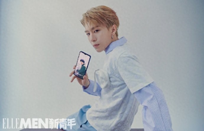 范丞丞不仅外形亮眼，演唱也十分出色，音乐也有自己的特色