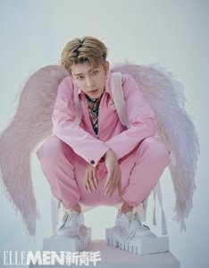 ​范丞丞不仅外形亮眼，演唱也十分出色，音乐也有自己的特色