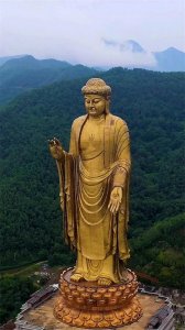 河南中原大佛的兴衰与启示