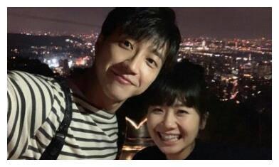 福原爱晒近照,二胎孕相明显满脸幸福,丈夫现身瞬间被赞像乔任梁