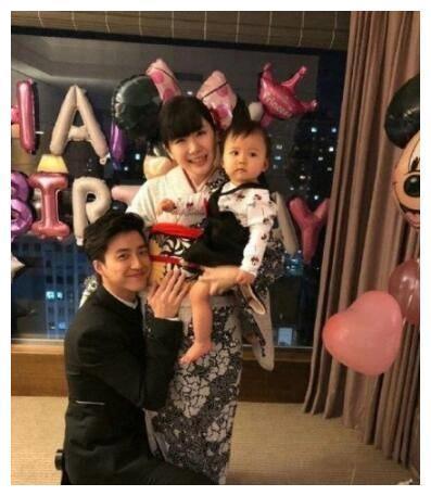 福原爱晒近照,二胎孕相明显满脸幸福,丈夫现身瞬间被赞像乔任梁