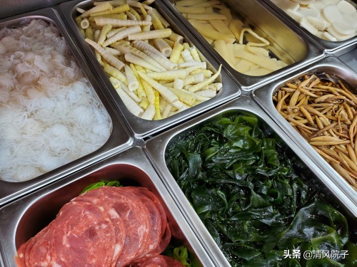 麻辣烫的菜品有100多种，这些有你吃过的吗？