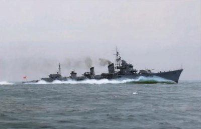 ​二战岛风号驱逐舰：速度快到鱼雷打不中，美军出动上百架飞机围攻