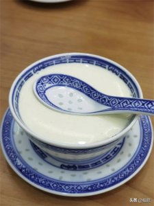 ​姜撞奶刷屏养生圈？深度解析这杯传统饮品的科学养生价值