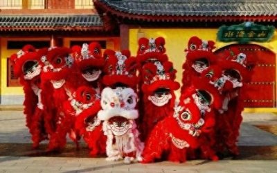 ​中国“年”的传说：神圣的习俗与现代的变迁